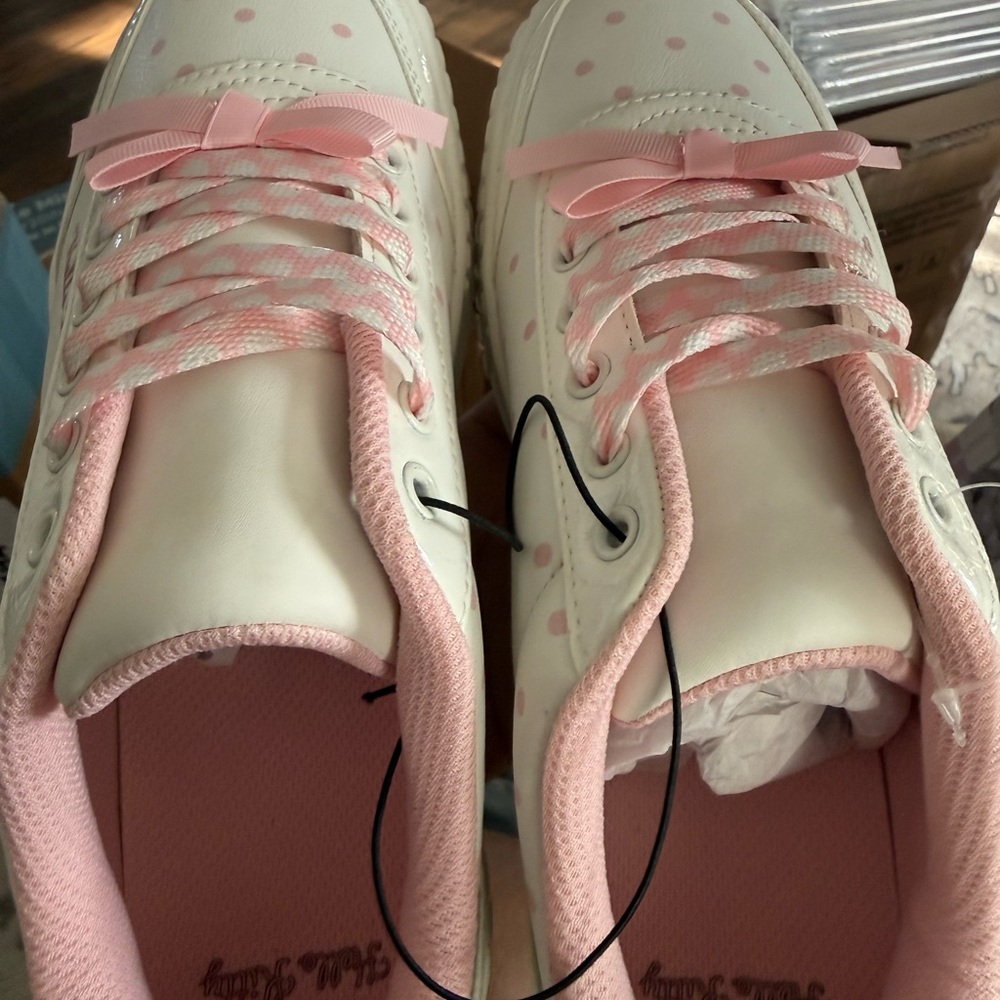 Hello Kitty White Pink Polka Dot Sneakers with Bow Graphic - Picture 5 of 6